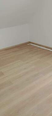 Bild 3 - 4 Zimmer Etagenwohnung in Wienhausen