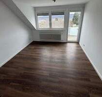 Moderne 3 Zimmer Dachgeschosswohnung nach Kernsanierung - Trier Ruwer