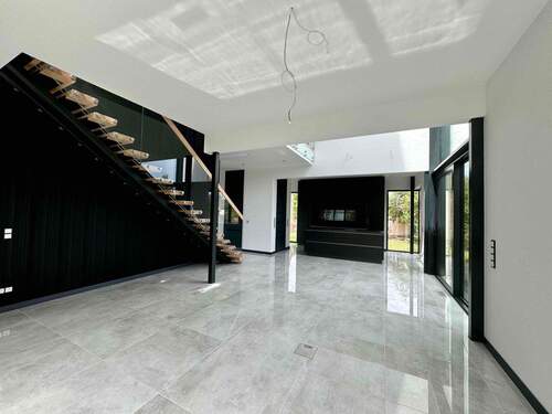 Wohnbereich Bild 1 - Einfamilienhaus mit 219,30 m&sup2; in Leipzig zum Kaufen