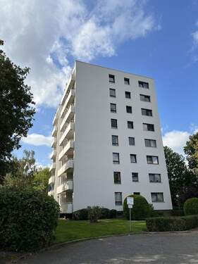 Hausansicht - 1 Zimmer Etagenwohnung zum Kaufen in Pinneberg