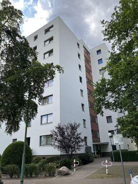 Hausansicht - 1 Zimmer Etagenwohnung in Pinneberg