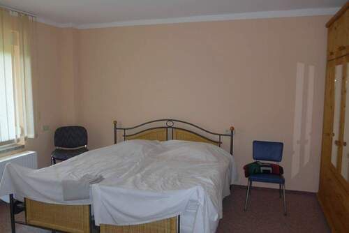 Zimmer 3 WE 1 Hochparterre - 