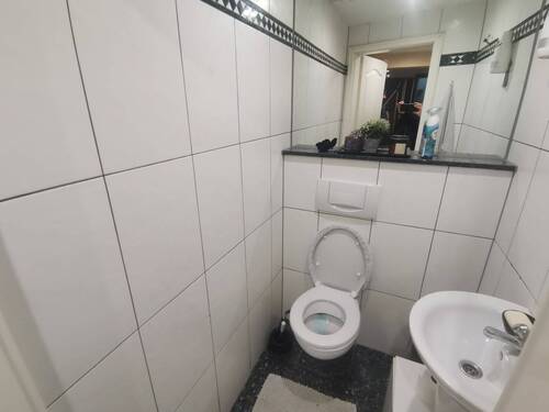 WC - 