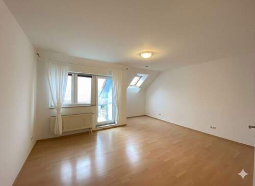 Zimmer - 1-Raum-Wohnung mit Balkon, Dusche und Stellplatz in Naumburg