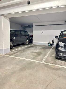 Tiefgaragenstellplatz - 