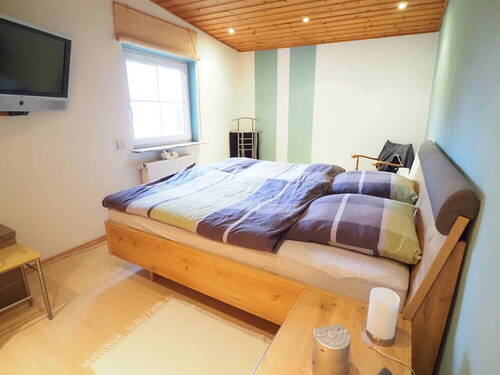 Schlafzimmer mit eigenem Duschbad ELW Anbau - 