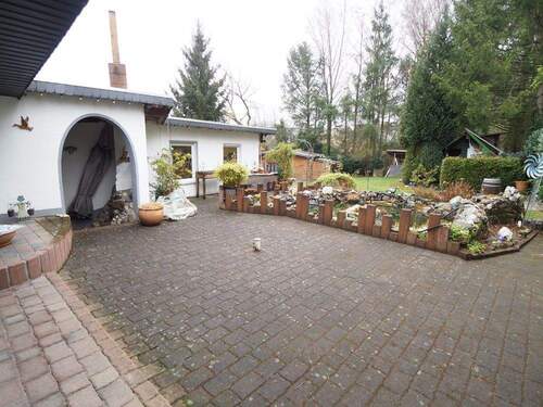 Terrasse - 1 Zimmer Mehrfamilienhaus, Wohnhaus in Wirscheid