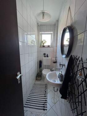 Gäste-WC ähnlich - 