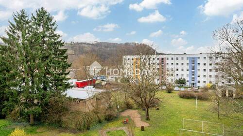 Ausblick - 2 Zimmer Etagenwohnung zum Kaufen in Freital