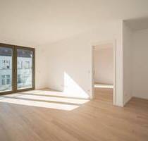 Moderne 2-Zimmer-Wohnung mit Balkon und bodentiefen Fenstern - Berlin Wilmersdorf