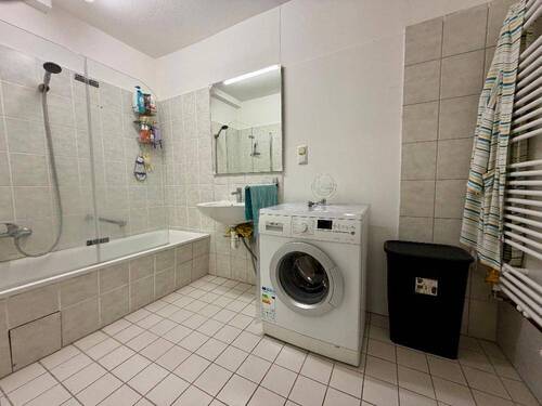 Badezimmer - 3 Zimmer Etagenwohnung in Frankfurt am Main