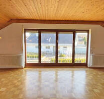 Ruhige 3-Zimmer-Wohnung mit Parkett, Einbauküche und französischem Balkon - Reutlingen / Ohmenhausen