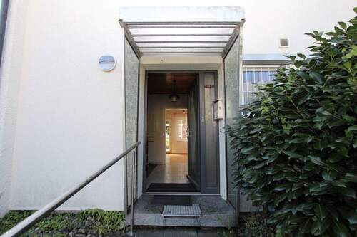 Hauszugang - 4 Zimmer Reihenmittelhaus in Friedrichshafen