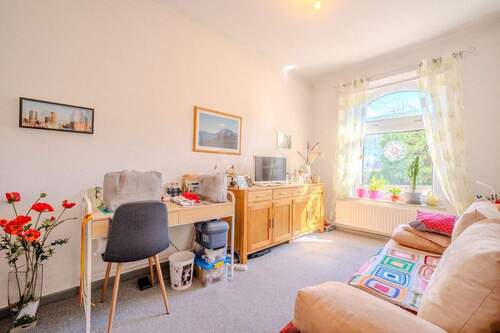  Arbeits-/Gästezimmer - 