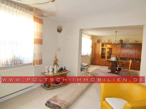 Wohnzimmer Ansicht - Mehrfamilienhaus, Wohnhaus mit 176,00 m&sup2; in Königshofen zum Kaufen