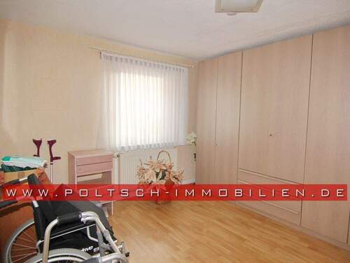 Schlafzimmer EG - 