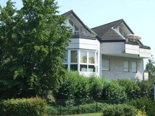Balkonseite - 4 Zimmer Etagenwohnung zur Miete in Bünde
