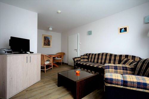 Wohnzimmer mit Essbereich - 