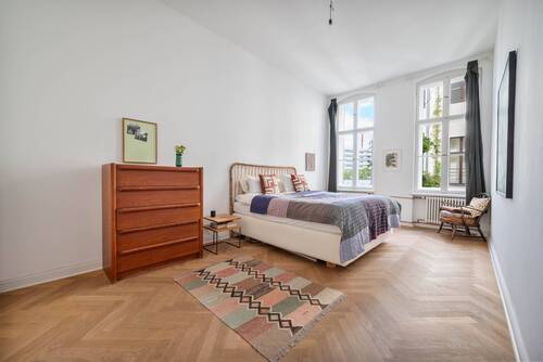 Schlafzimmer - 4 Zimmer Etagenwohnung zum Kaufen in Berlin
