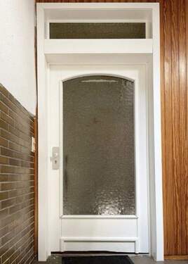 Wohnungseingang - Mehrfamilienhaus, Wohnhaus mit 340,00 m&sup2; in Leverkusen zum Kaufen