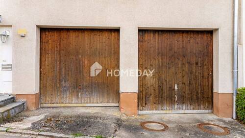 Garage - Bauernhaus, Landhaus mit 161,00 m&sup2; in Geisingen zum Kaufen