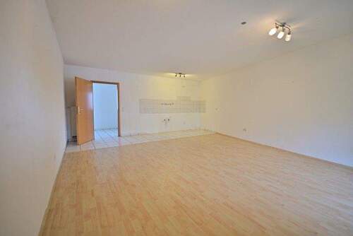 Küchenzeile - Etagenwohnung mit 50,00 m² in Rednitzhembach zum Kaufen