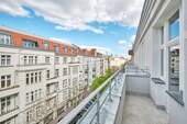 Balkon zur Niebuhrstraße - 