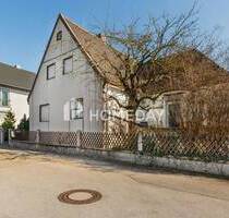 Sanierungsbedürftiges Einfamilienhaus mit viel Raum für Ihre Ideen - Windsbach