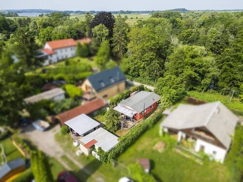 Blick auf Haus & Garten - 