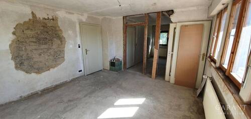 rechte Seite Schlafzimmer im DG - 