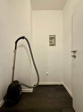 Abstellraum mit E-Verteilung - 