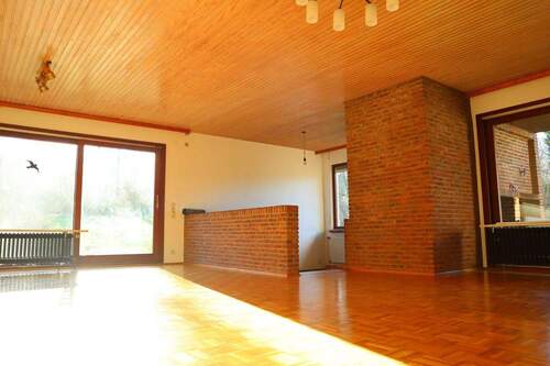 Sonniges Wohnzimmer - 