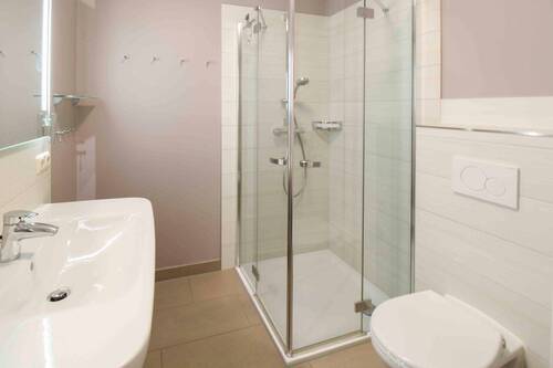 Badezimmer - Etagenwohnung mit 55,20 m&sup2; in Sellin zum Kaufen