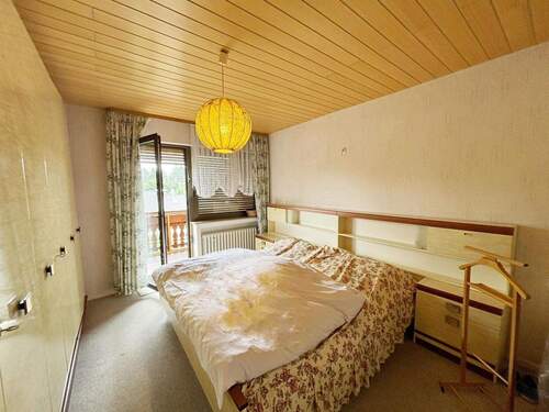 Schlafzimmer mit Balkon OG - 