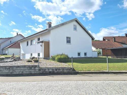Hausansicht - 3 Zimmer Einfamilienhaus in Ehingen
