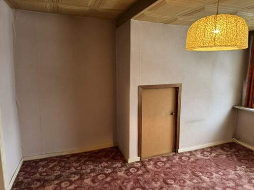 Schlafzimmer mit Abseite - 