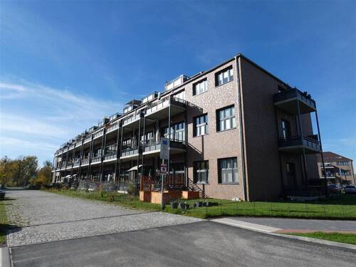 Hausansicht - ZUM 01.06.2026 - Geräumige 2-Zimmer-Wohnung im Wohnpark 'Pankebogen'