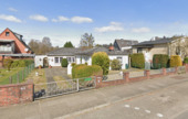 Straßenansicht.png - zwei alte unsanierte Bungalows auf großem, sonnigen Grundstück zu verkaufen