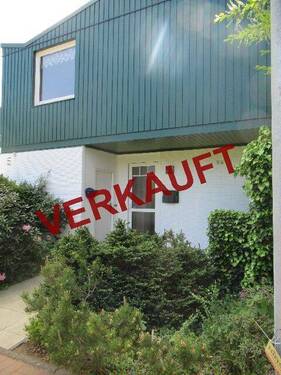 Verkauft.JPG - Bremen Habenhausen… die begehrte Wohnlage „links der Weser „gepflegte DHH mit idyll. Hofgarten u. Garage!