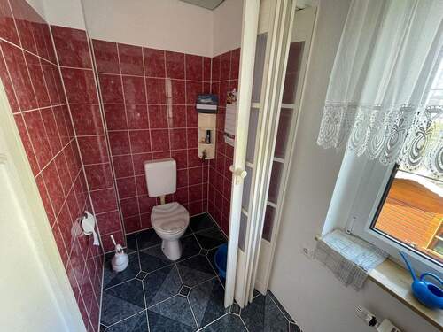 WC - 