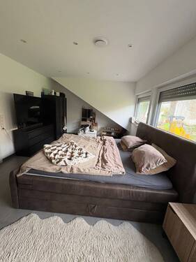 20260414_WE04_DG_Nober+Goncalves_Bild1.1_Schlafzimmer.jpeg - 