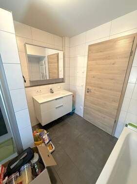 Blick ins Bad (3) - 