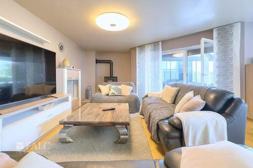 Wohnzimmer - 4 Zimmer Etagenwohnung in Eitorf