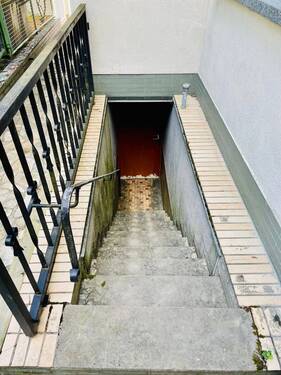 Hinterhaus Kellerabgang - 