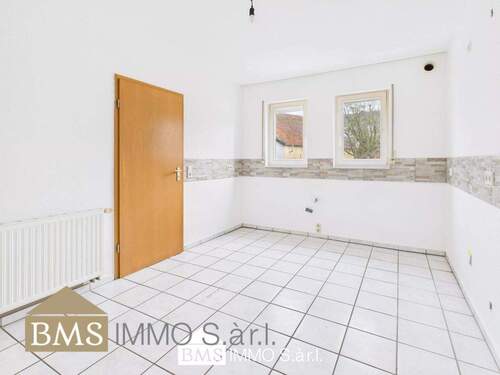 Bild 2 - 5 Zimmer Doppelhaushälfte zum Kaufen in Trierweiler