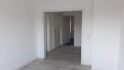 Wohnzimmer und Diele - 