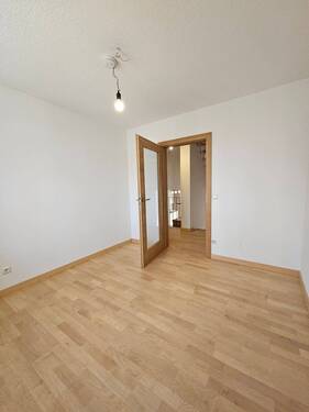 Kinder-/Arbeitszimmer 1 - 