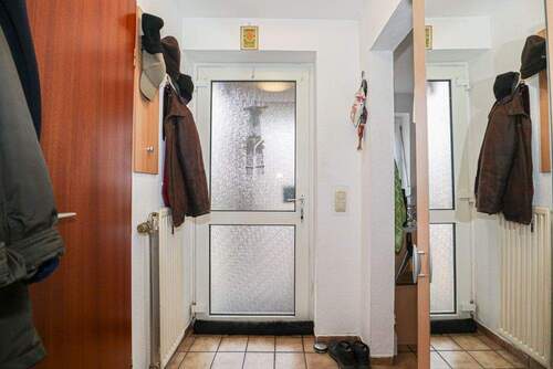 Diele - 5 Zimmer Reihenmittelhaus zum Kaufen in Neuss / Weckhoven