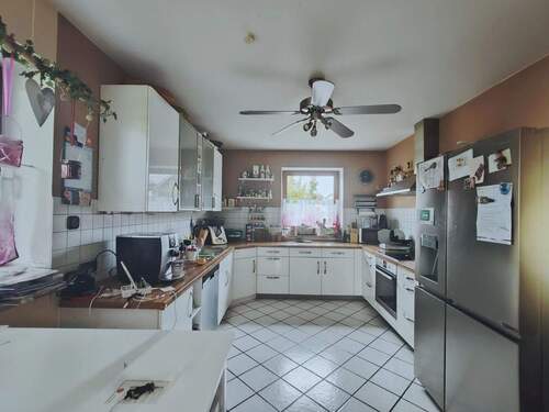 Küche - Einfamilienhaus mit 157,10 m&sup2; in Waldkraiburg zum Kaufen