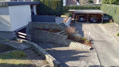 Garage, Carport, Stellplätze - 3 Zimmer Einfamilienhaus zum Kaufen in Henstedt-Ulzburg